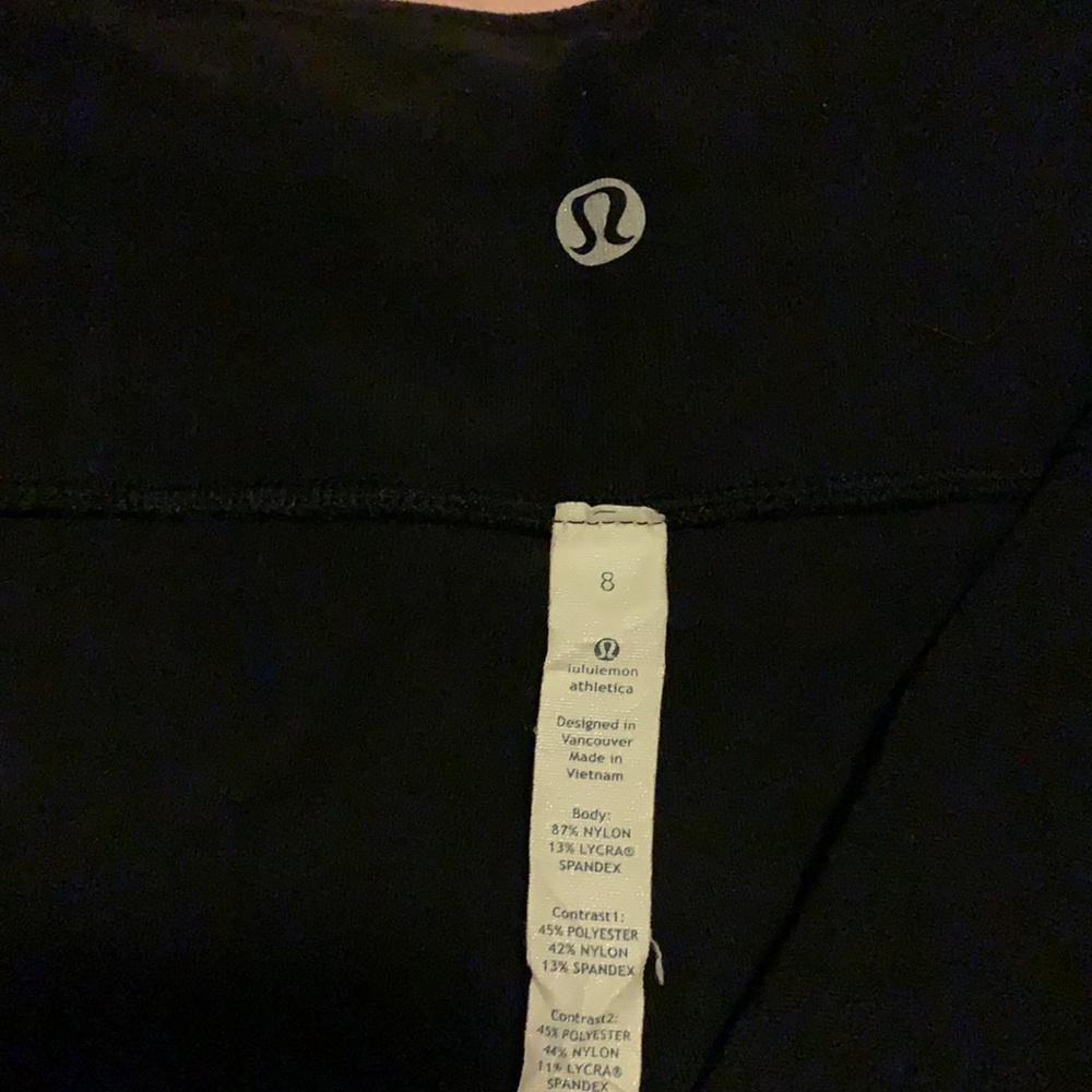 Reversible Lululemon capris - Picture 5 of 6
